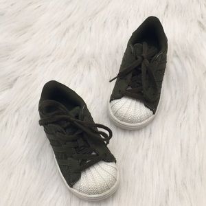 Cool Toddler Adidas Tennis Shoes